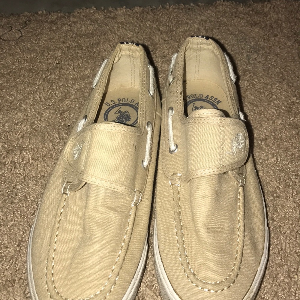 Polo sneakers for casual